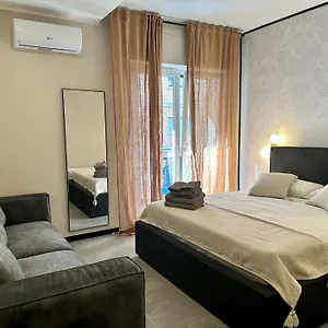 Golden Palm Bed & Breakfast